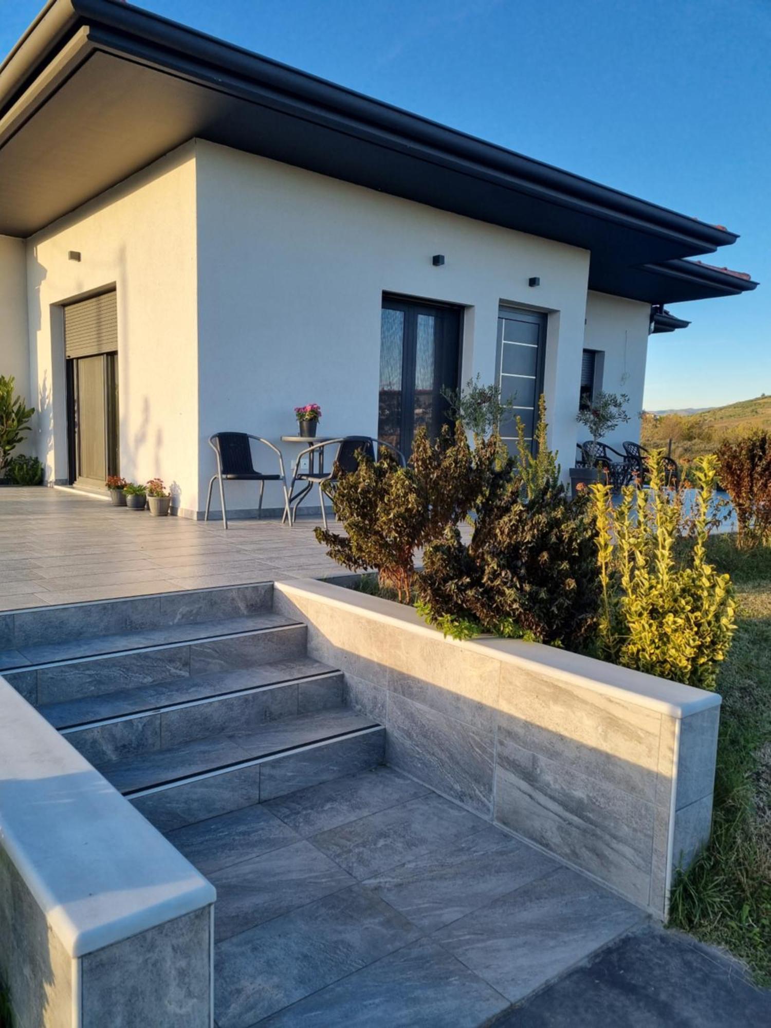 Β & Β Farmhouse ตริกาลา ภายนอก รูปภาพ